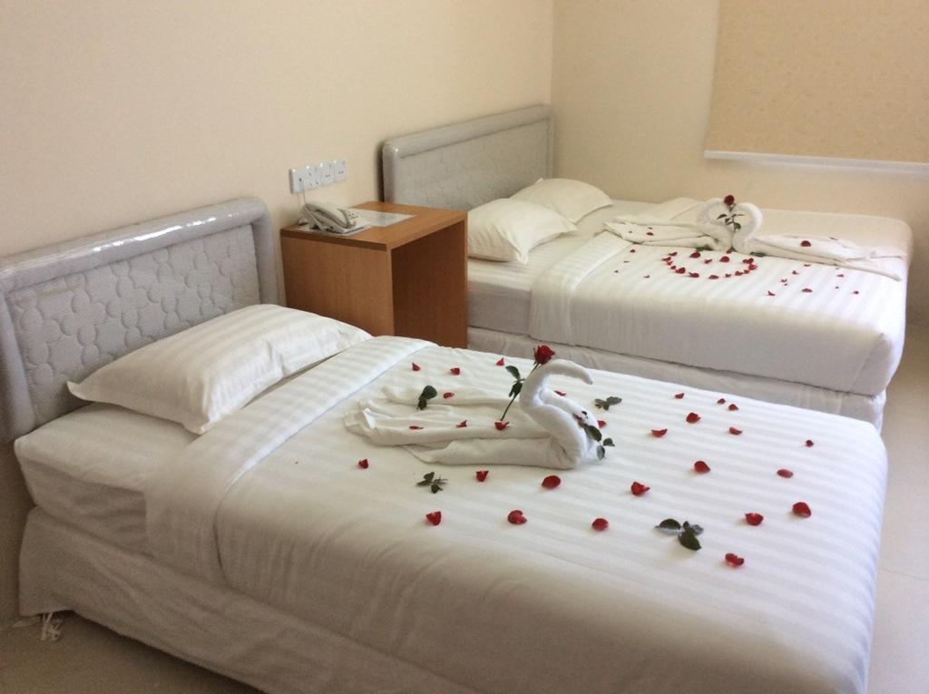 Star Max Hotel Yangon Room photo